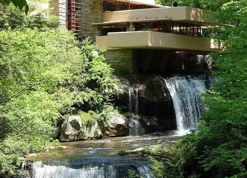 Fallingwater By Frank Lloyd Wright