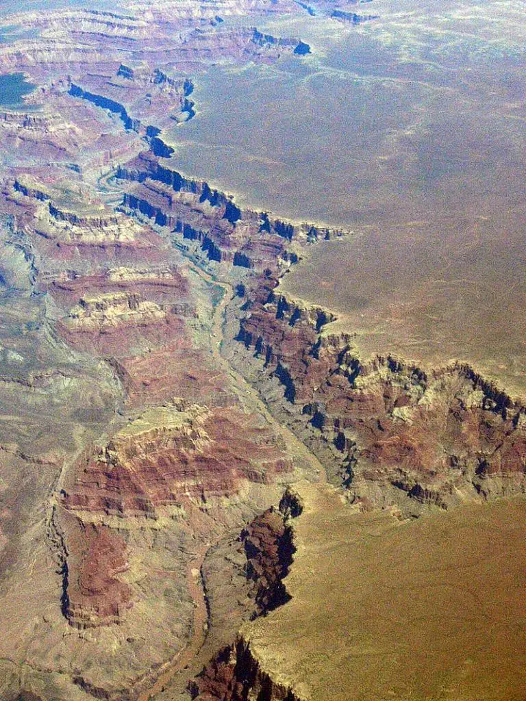 Canyons Canyons